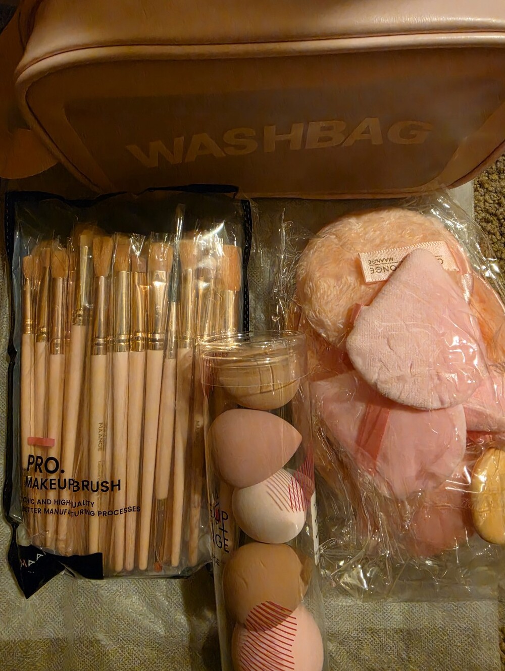 Pro Makeup Brush and Sponge Set in Pink - Washbag Included - Picture 2 of 6